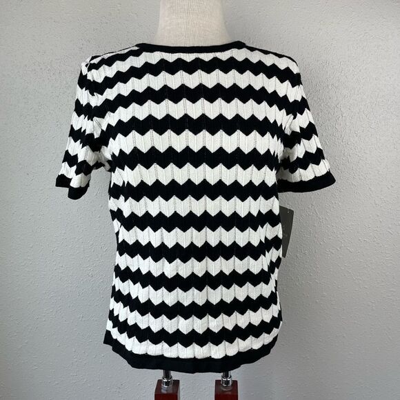 NWT Short Sleeve Sweater Top Size M - Picture 1 of 7